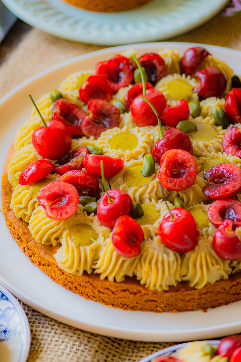 Tarte aux cerises sur sablé breton