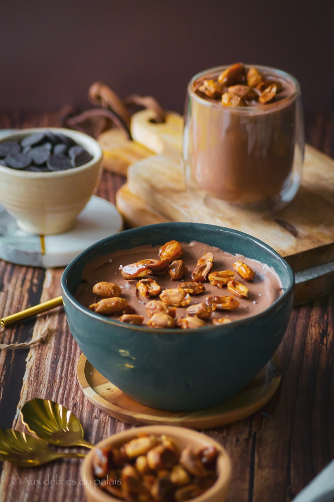 Mousse au chocolat cacahuètes de Cyril Lignac