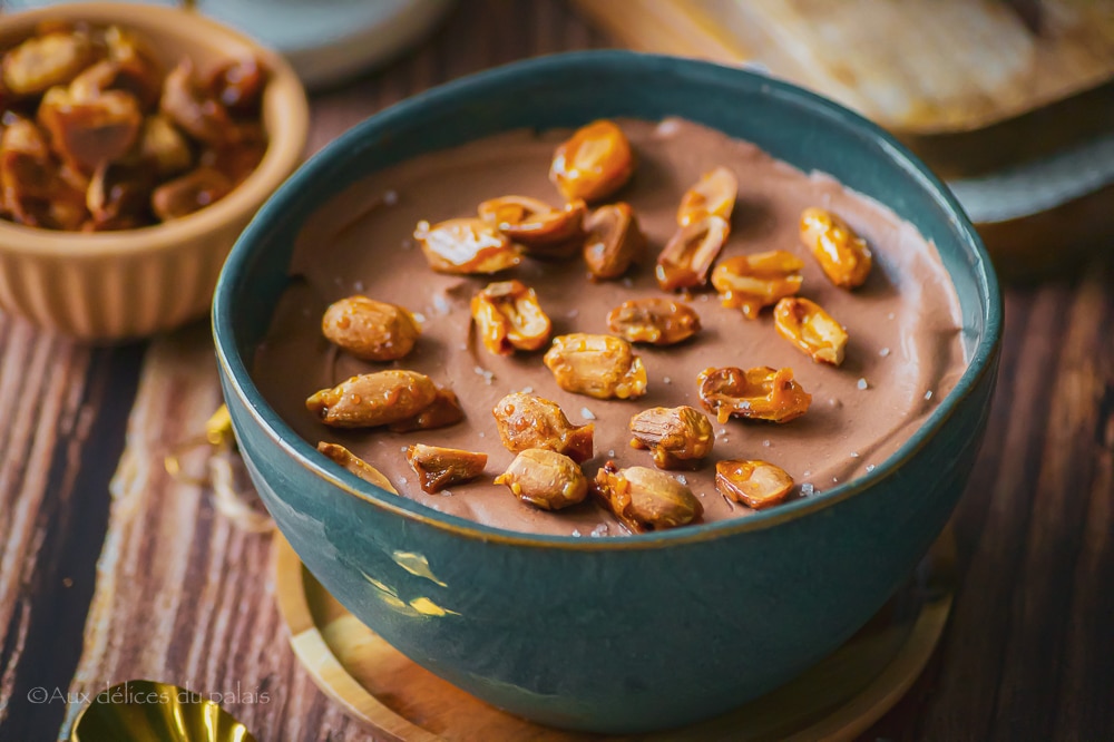 Mousse au chocolat cacahuètes de Cyril Lignac