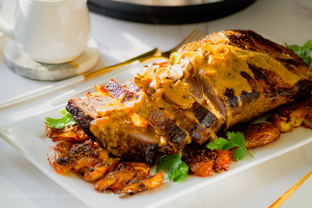 Rôti de boeuf au four sauce aux champignons