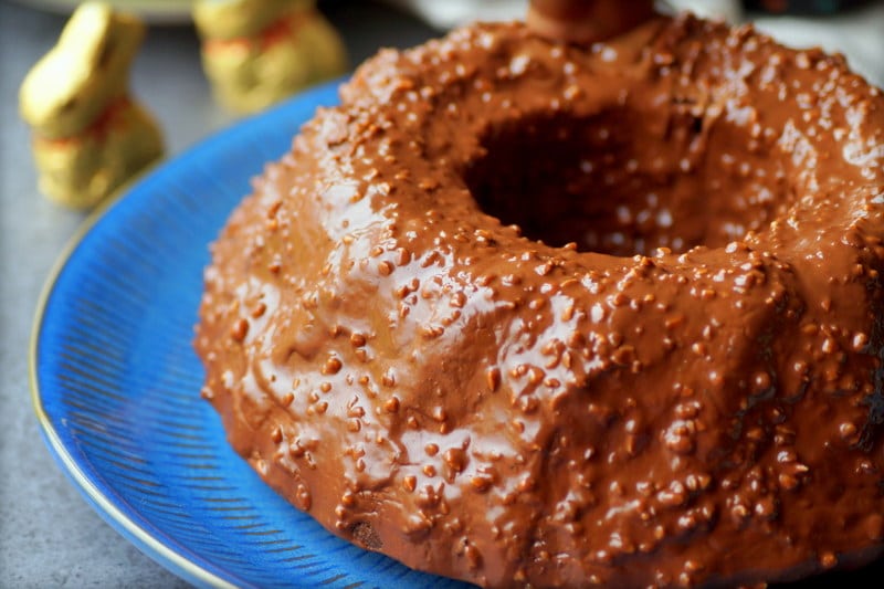 Bundt cake au chocolat glaçage rocher