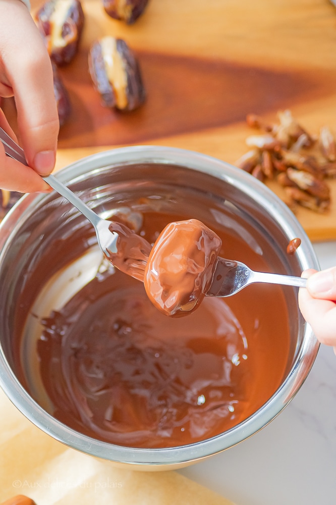 recette dattes au chocolat et beurre de cacahuètes 