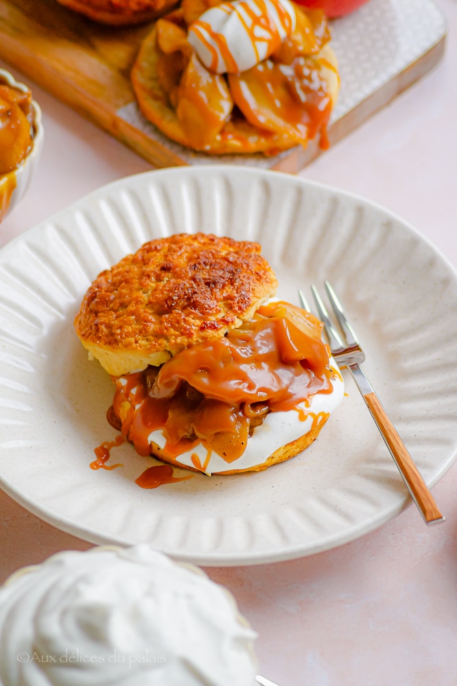 scones aux pommes et caramel au beurre salé