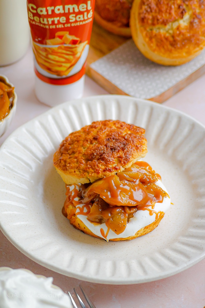 Shortcakes aux pommes et caramel beurre salé