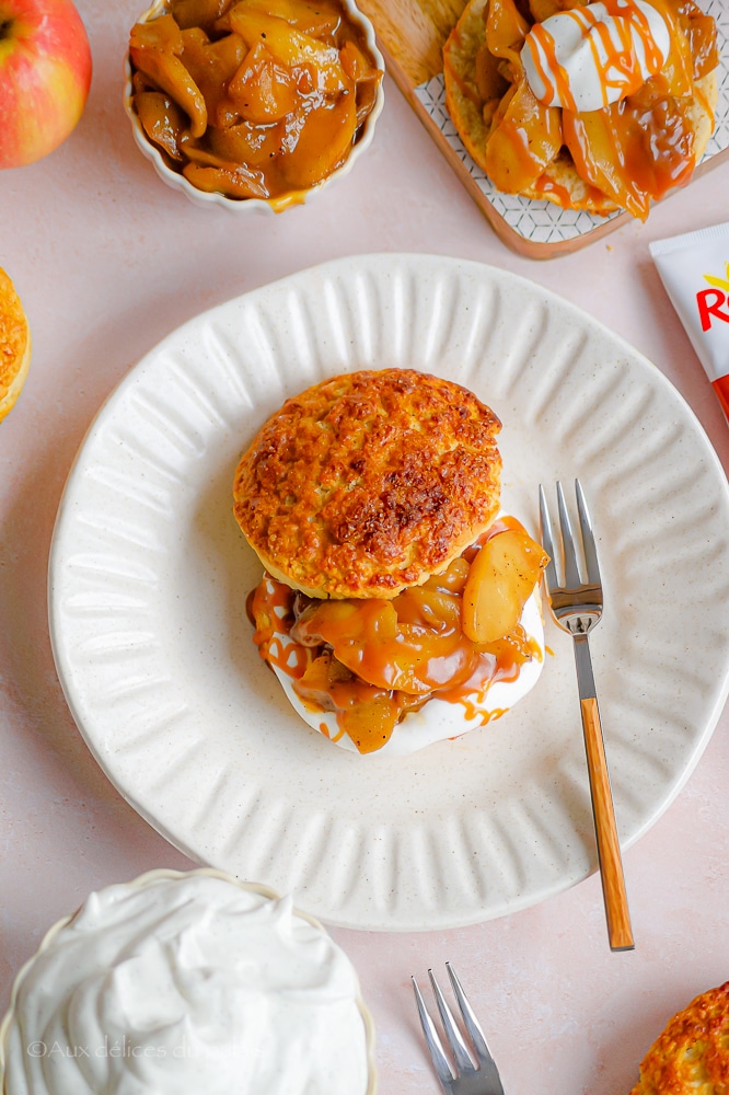 Shortcakes aux pommes et caramel beurre salé
