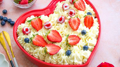 Gâteau moelleux aux fruits rouges ganache vanille