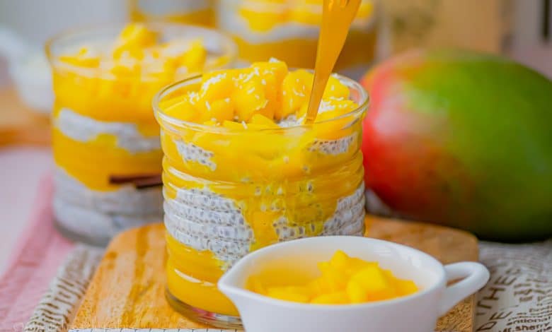 Pudding de chia au lait de coco et mangue