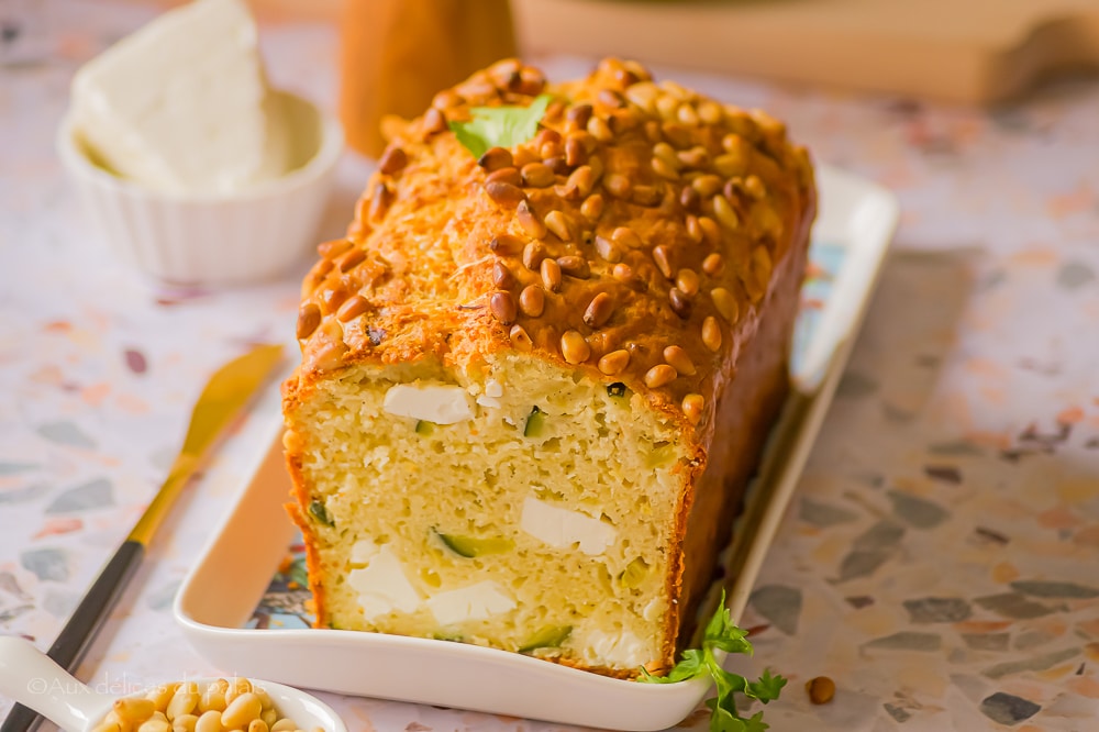 Cake salé aux courgettes et à la feta