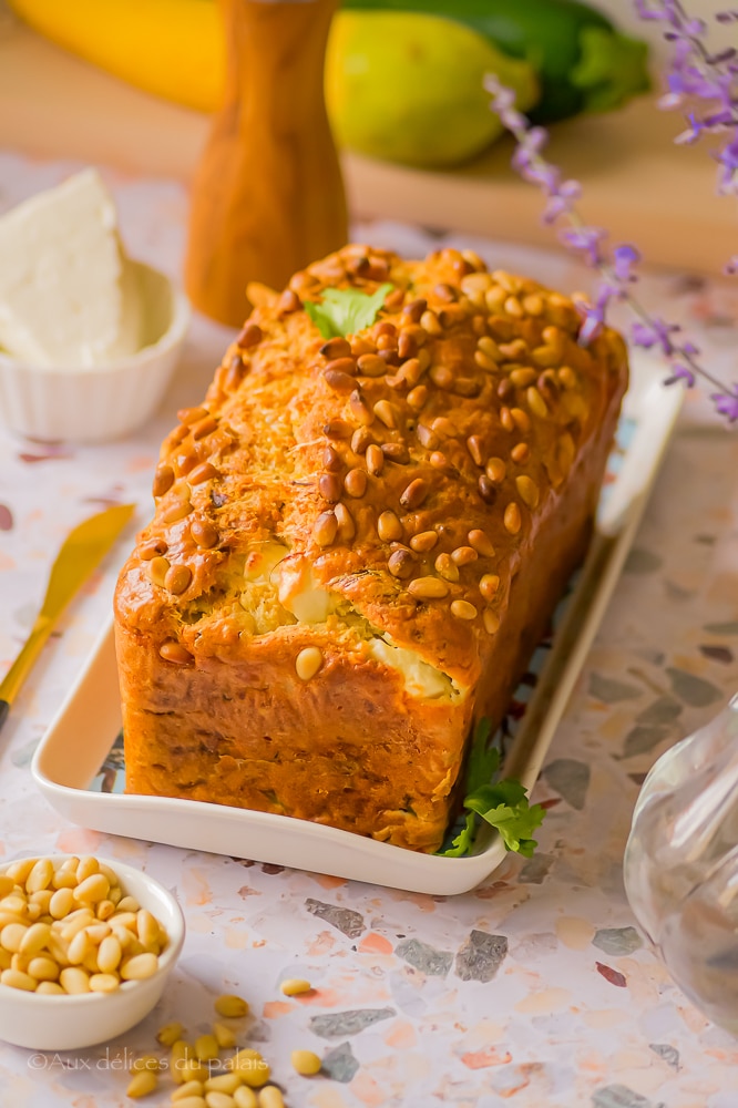 Cake salé aux courgettes et à la feta