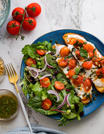 Bruschetta Burrata et tomates cerises confites