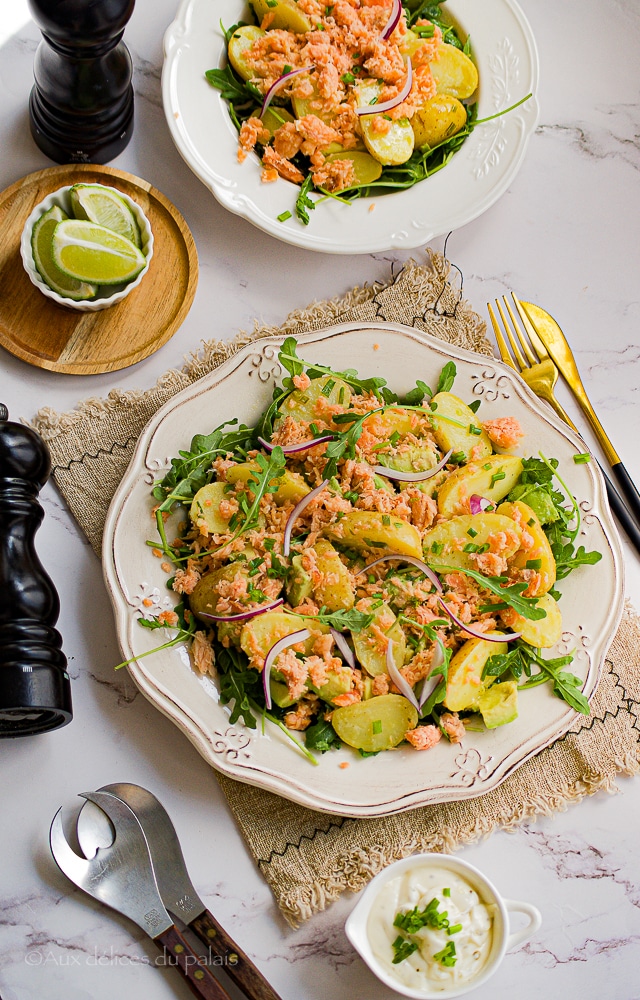 Salade de pommes de terre, avocat et saumon fumé