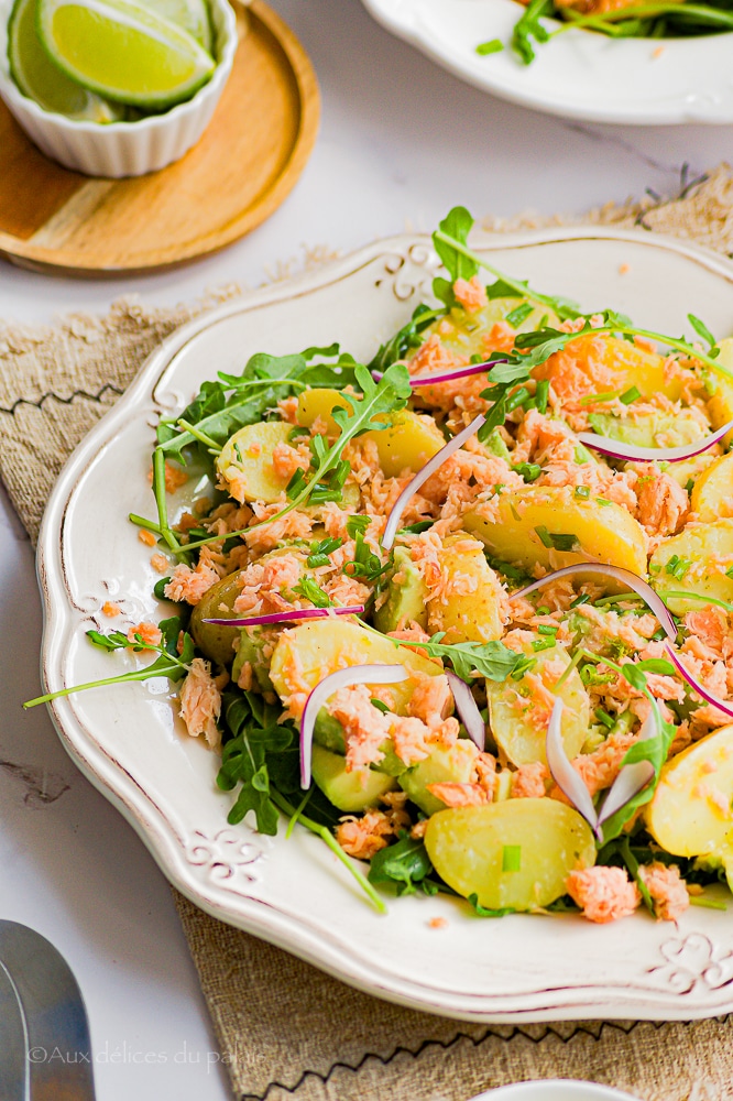 Bowl de saumon fumé, avocat & grenailles