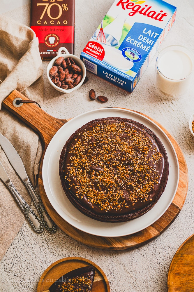 Gâteau moelleux au chocolat sans beurre sans sucre sans farine