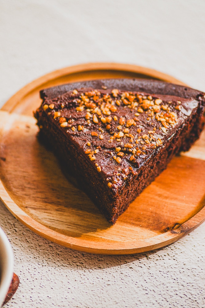 gâteau moelleux au chocolat aux noisettes sans beurre