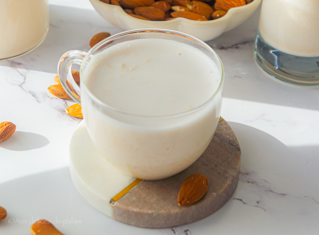 Lait d'amandes maison (2 ingrédients)