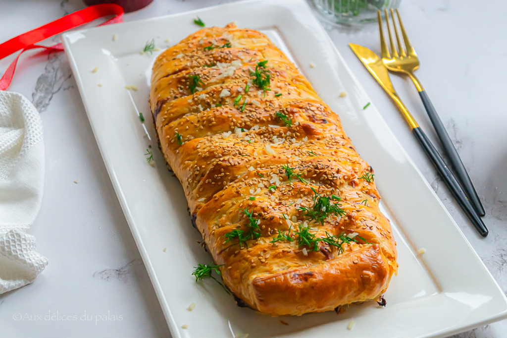 Feuilleté tressé de saumon aux poireaux