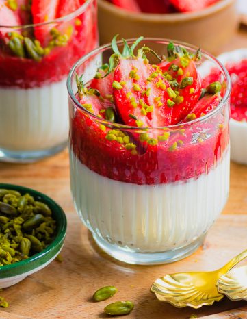 Panna cotta vanille fraise de Alain Ducasse