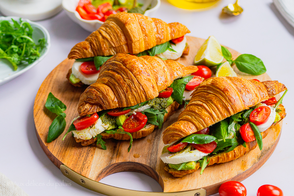 Croissants salés tomate pesto mozzarella