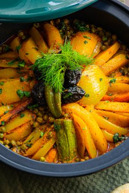 Tajine de légumes aux pruneaux (végétarien)