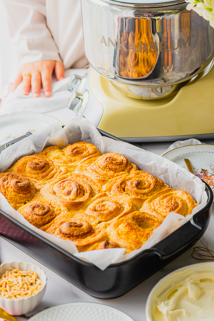 Brioche roulée à la crème d'amande (Almond Rolls)