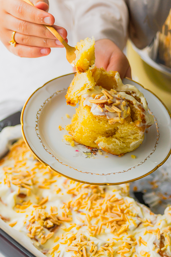 Brioche roulée à la crème d'amande (Almond Rolls)