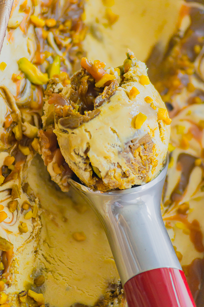 Glace à la pistache et caramel beurre salé (sans sorbetière)