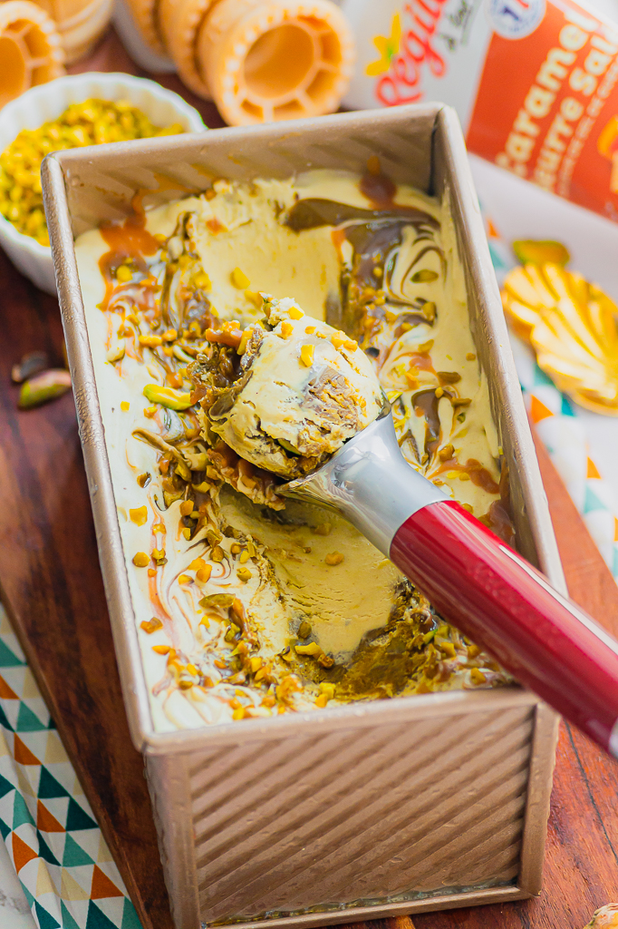 Glace à la pistache et caramel beurre salé (sans sorbetière)