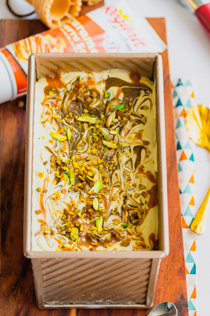 Glace à la pistache et caramel beurre salé (sans sorbetière)