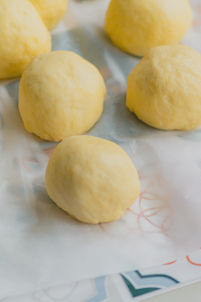 Petits pains au fromage ail et herbes (Pull-apart buns)