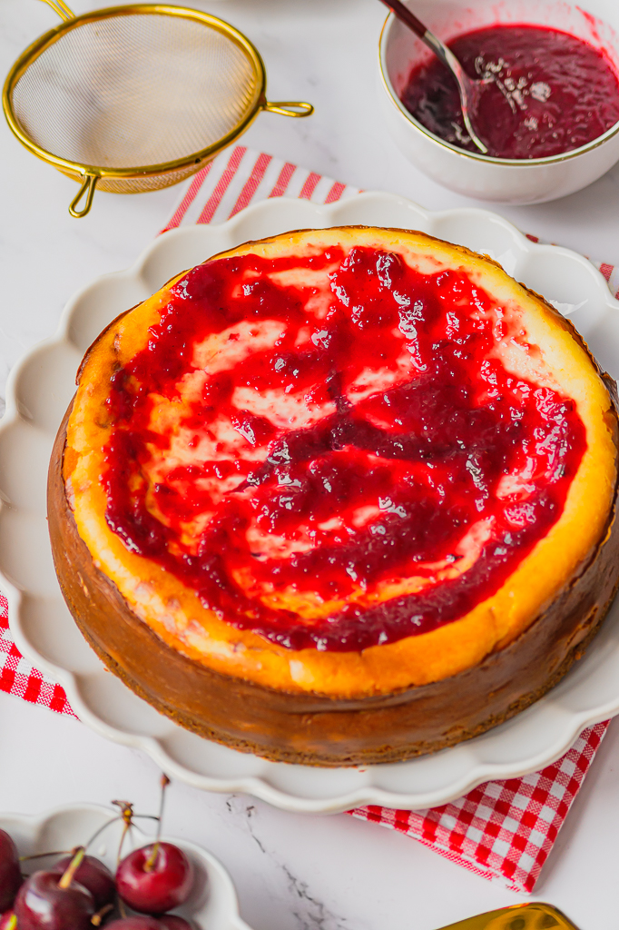 Recette Cheesecake au coulis de cerises facile