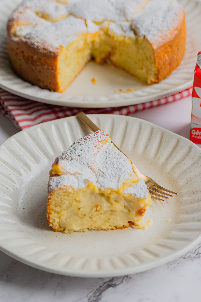 Gâteau moelleux à la crème pâtissière (Torta Nua)