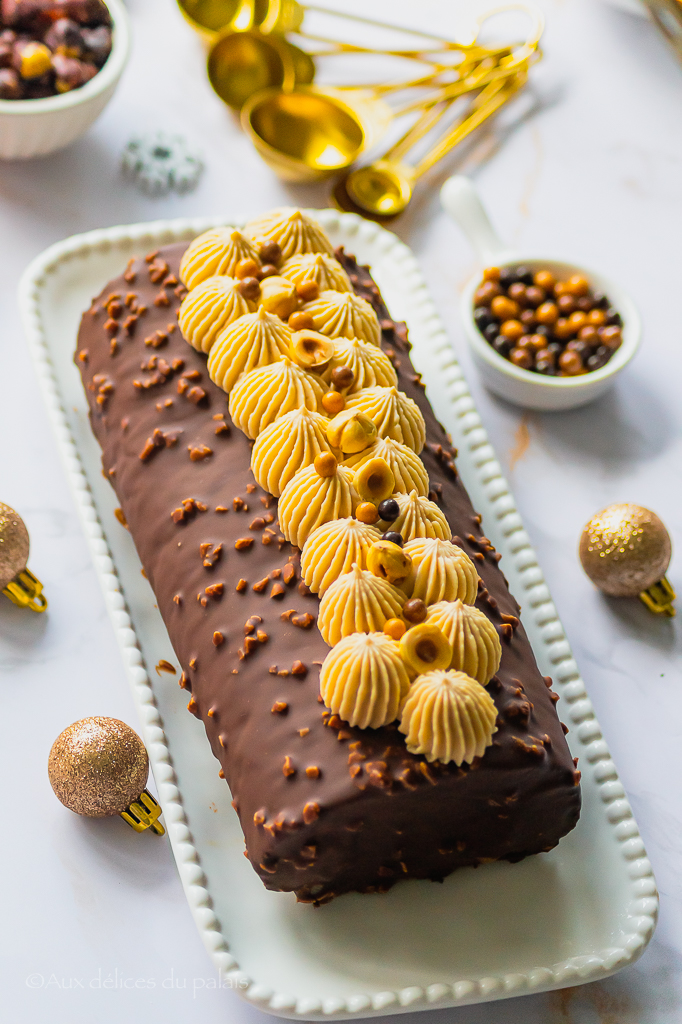 Bûche noisette chocolat et caramel