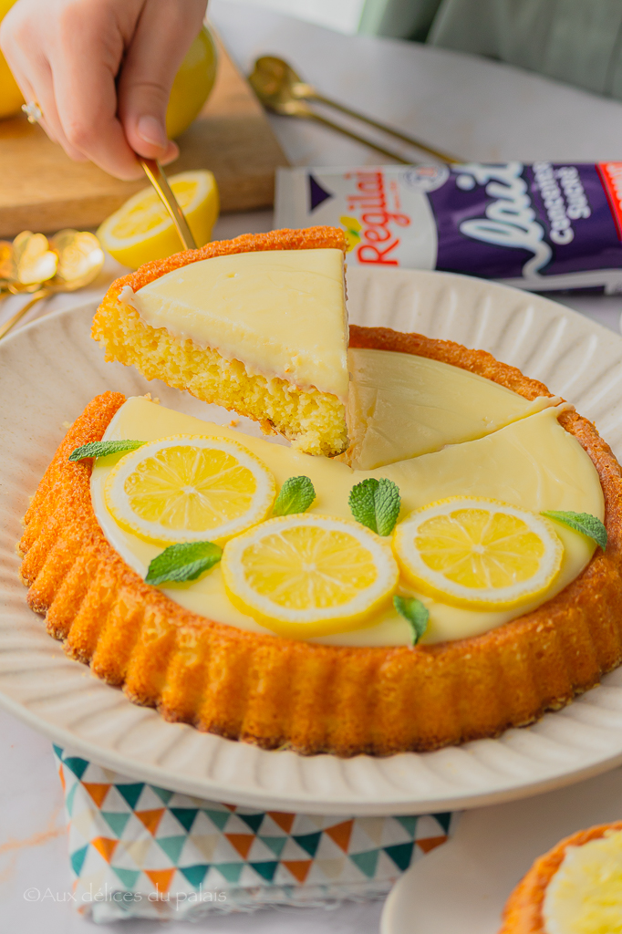 Basboussa fondante à la crème de citron au lait concentré sucré