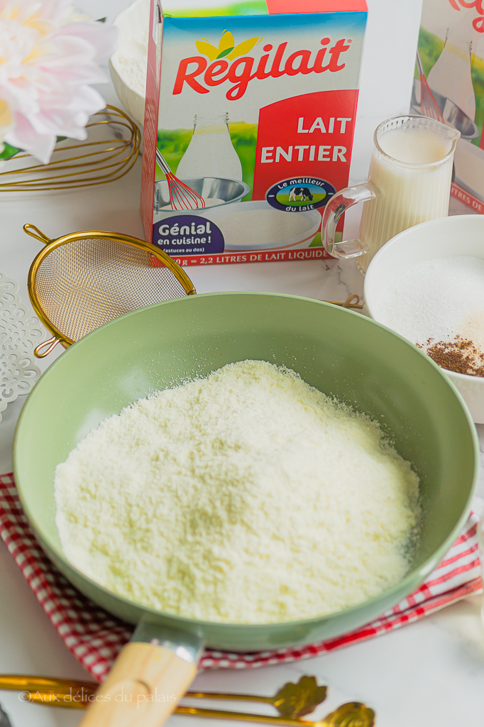 ingrédients pour Gâteau à la poudre de lait doré et crème vanille