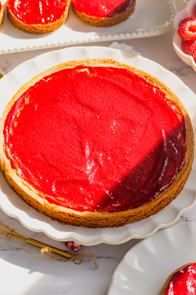 Tarte sablé breton aux fraises et framboises crème vanille