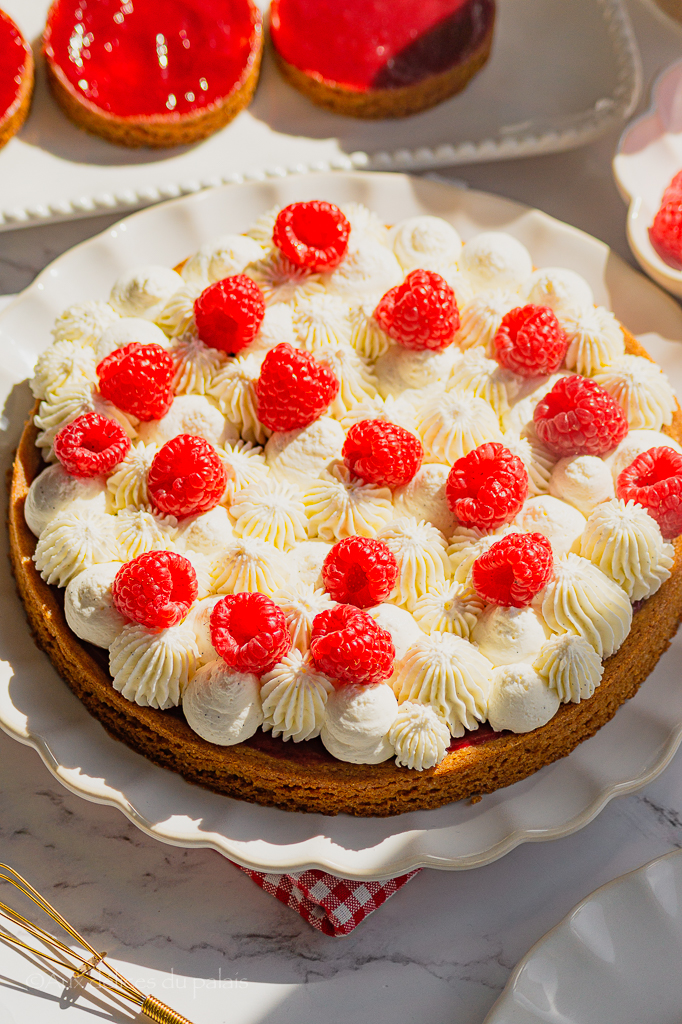 Tarte sablé breton aux fraises et framboises crème vanille