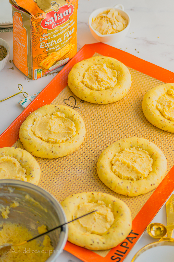 krachel brioche marocaine à la semoule anis et fleur d'oranger 
