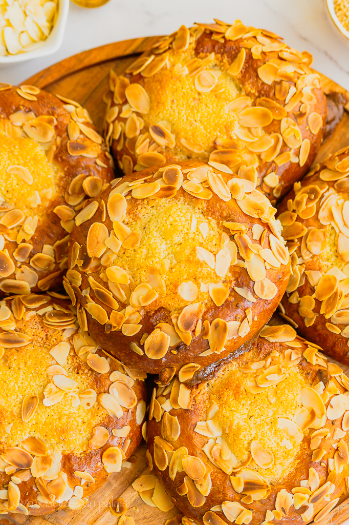 Krachel brioche à la crème d'amandes