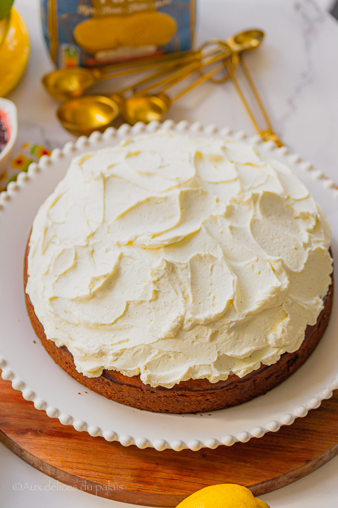 Gâteau ricotta, citron et framboises à la semoule fine