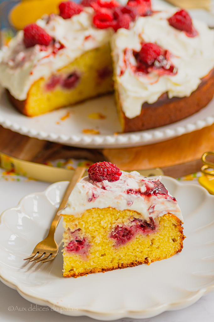 Gâteau ricotta, citron et framboises à la semoule fine
