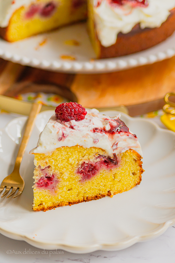 Gâteau ricotta, citron et framboises à la semoule fine
