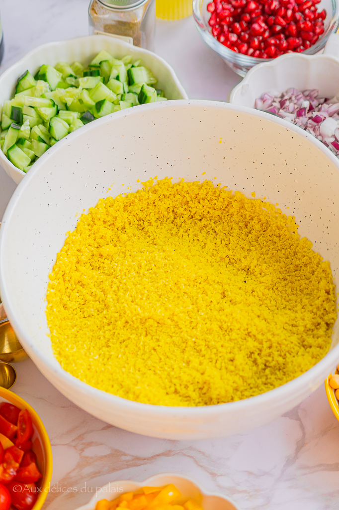 Salade de couscous aux légumes et aux pois chiches