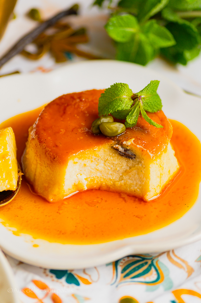 Flan de semoule et raisins secs caramel 