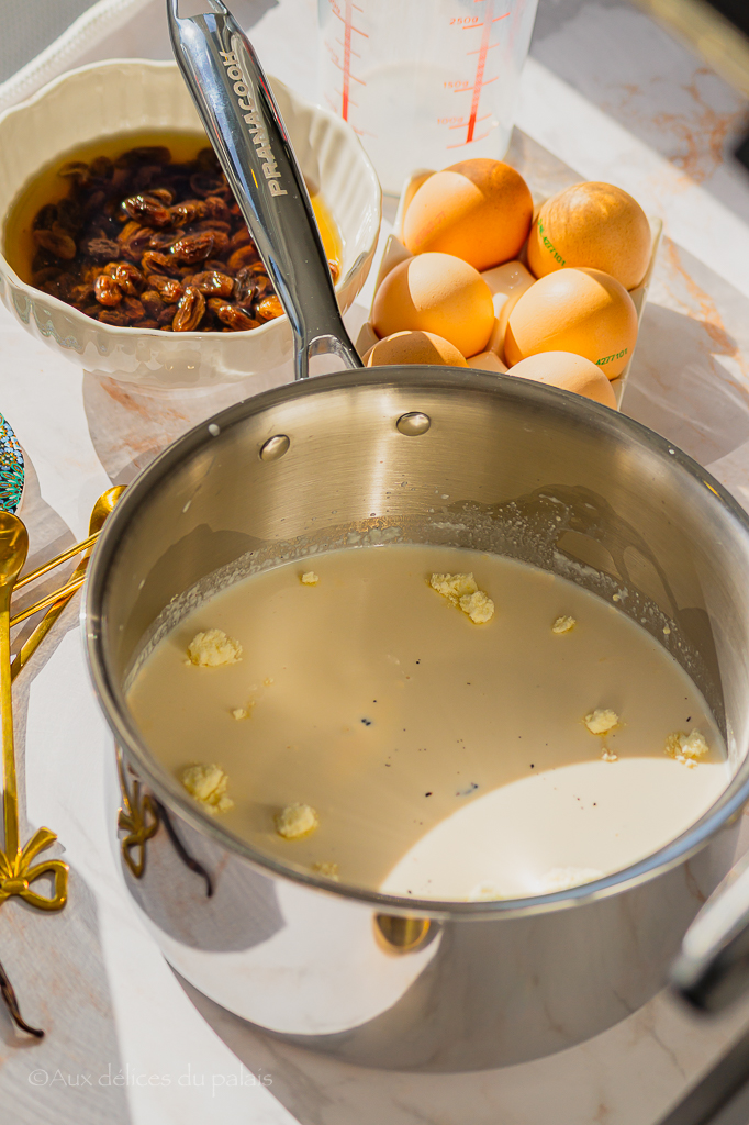 Recette du gâteau de semoule (aux raisins secs et caramel)